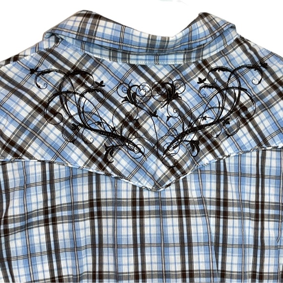 Top By Roper - Picture 8 of 17